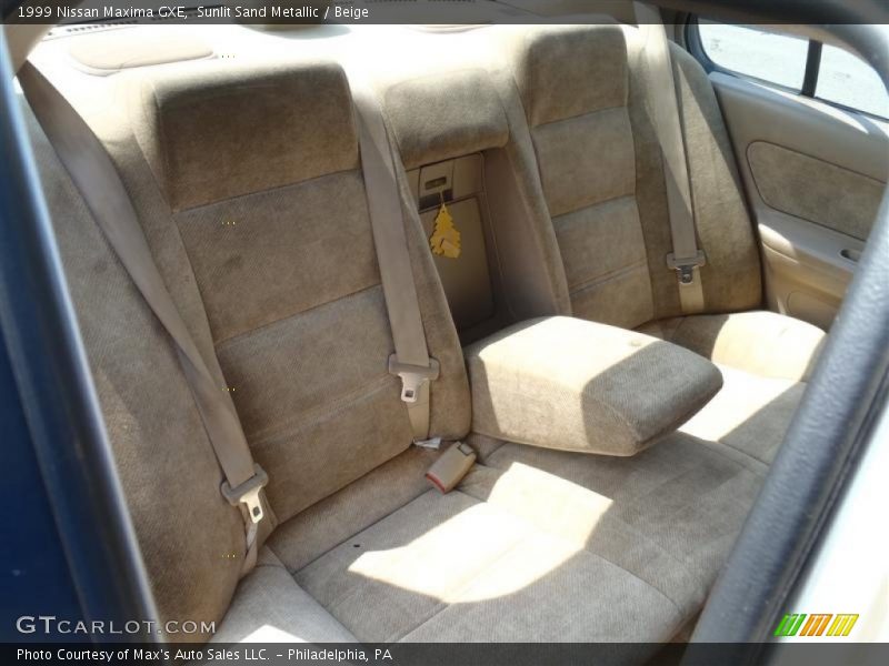Sunlit Sand Metallic / Beige 1999 Nissan Maxima GXE