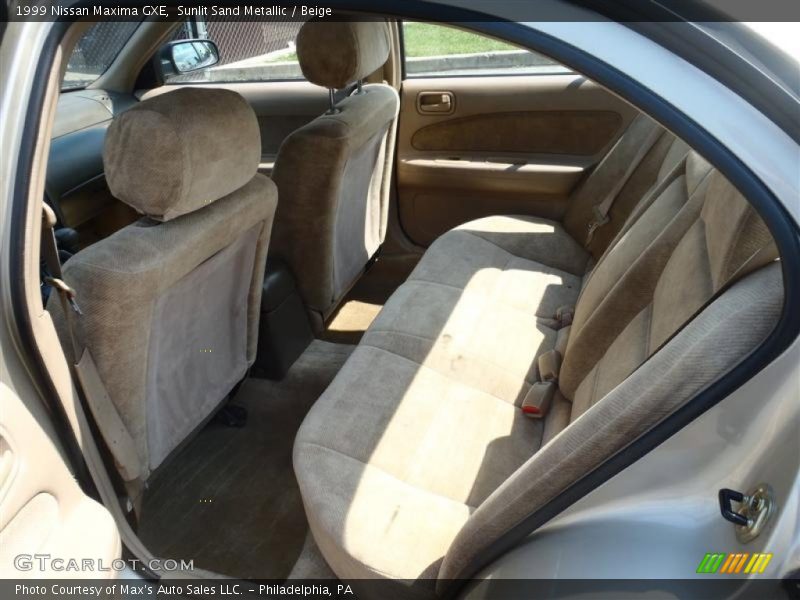 Sunlit Sand Metallic / Beige 1999 Nissan Maxima GXE