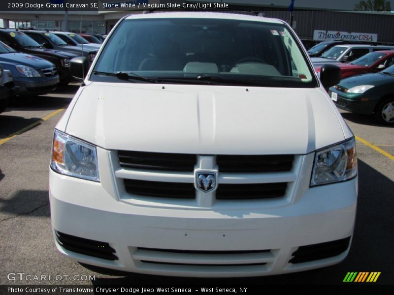 Stone White / Medium Slate Gray/Light Shale 2009 Dodge Grand Caravan SE