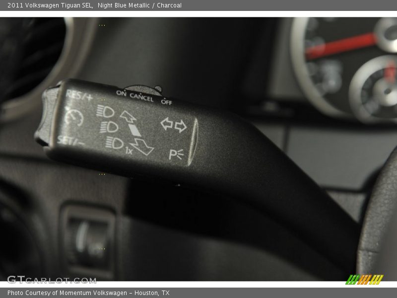 Night Blue Metallic / Charcoal 2011 Volkswagen Tiguan SEL