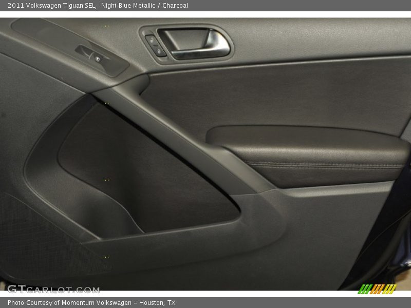 Night Blue Metallic / Charcoal 2011 Volkswagen Tiguan SEL