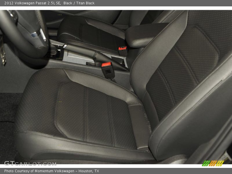 Black / Titan Black 2012 Volkswagen Passat 2.5L SE