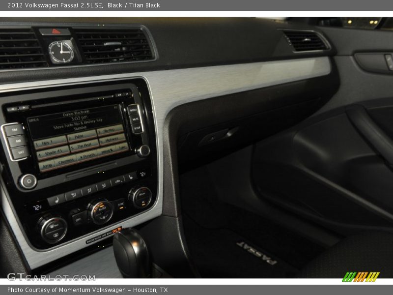 Black / Titan Black 2012 Volkswagen Passat 2.5L SE