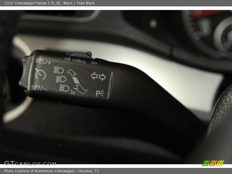 Controls of 2012 Passat 2.5L SE