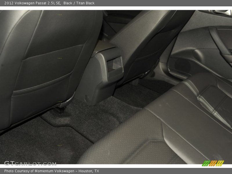 Black / Titan Black 2012 Volkswagen Passat 2.5L SE