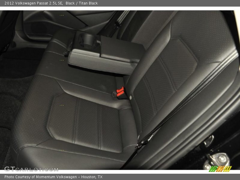 Black / Titan Black 2012 Volkswagen Passat 2.5L SE