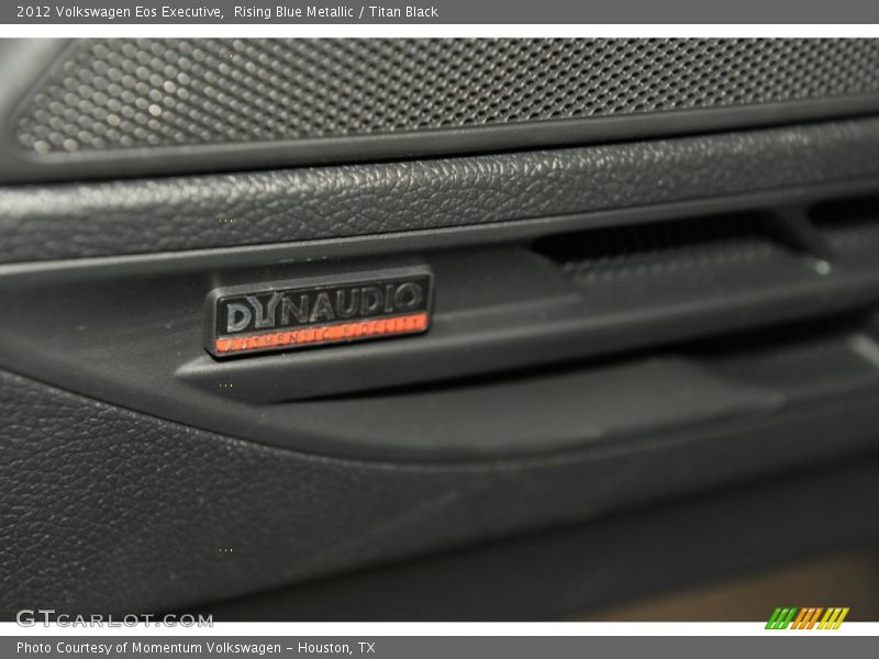 Rising Blue Metallic / Titan Black 2012 Volkswagen Eos Executive