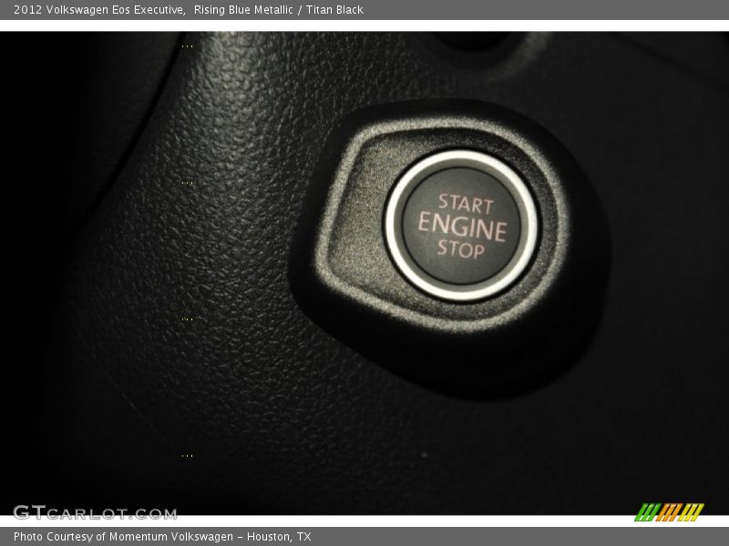 Rising Blue Metallic / Titan Black 2012 Volkswagen Eos Executive