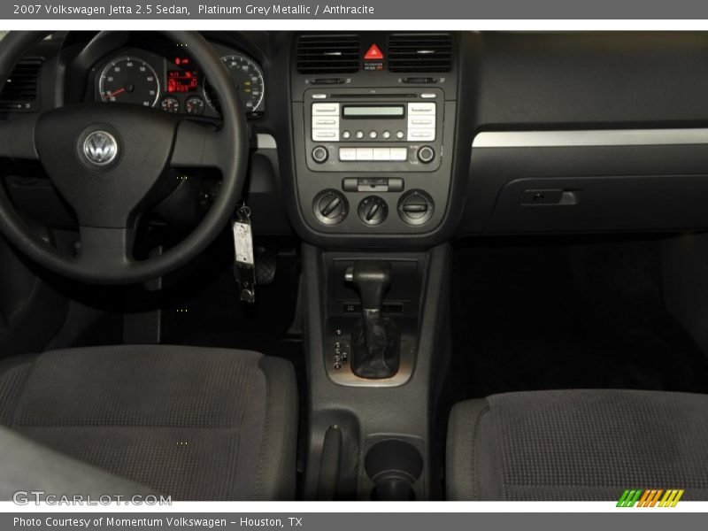 Platinum Grey Metallic / Anthracite 2007 Volkswagen Jetta 2.5 Sedan