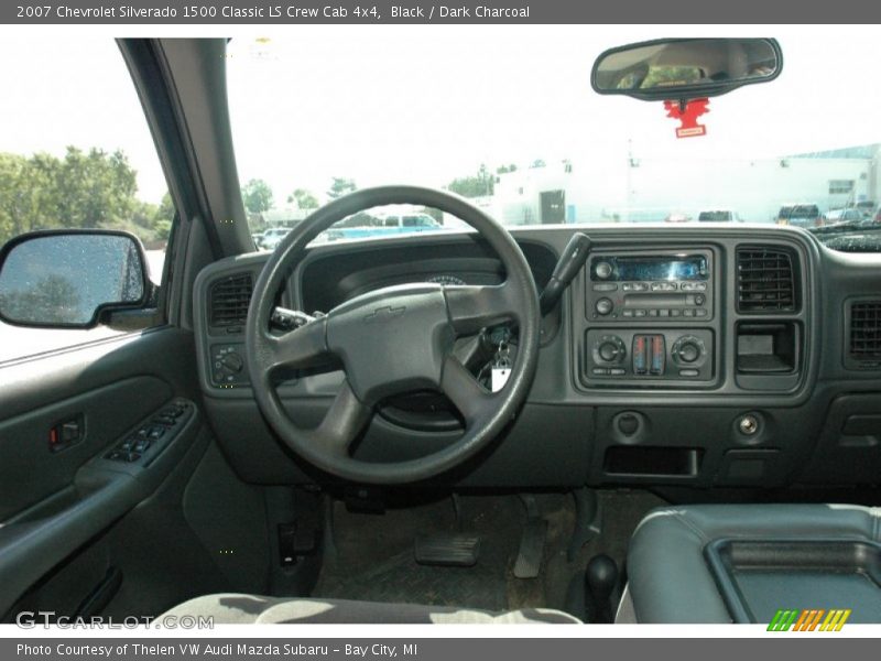 Black / Dark Charcoal 2007 Chevrolet Silverado 1500 Classic LS Crew Cab 4x4