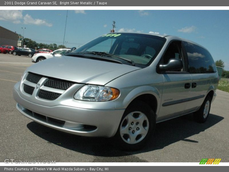 Bright Silver Metallic / Taupe 2001 Dodge Grand Caravan SE
