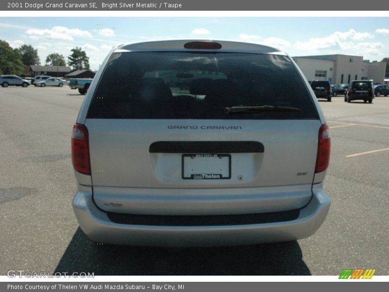 Bright Silver Metallic / Taupe 2001 Dodge Grand Caravan SE