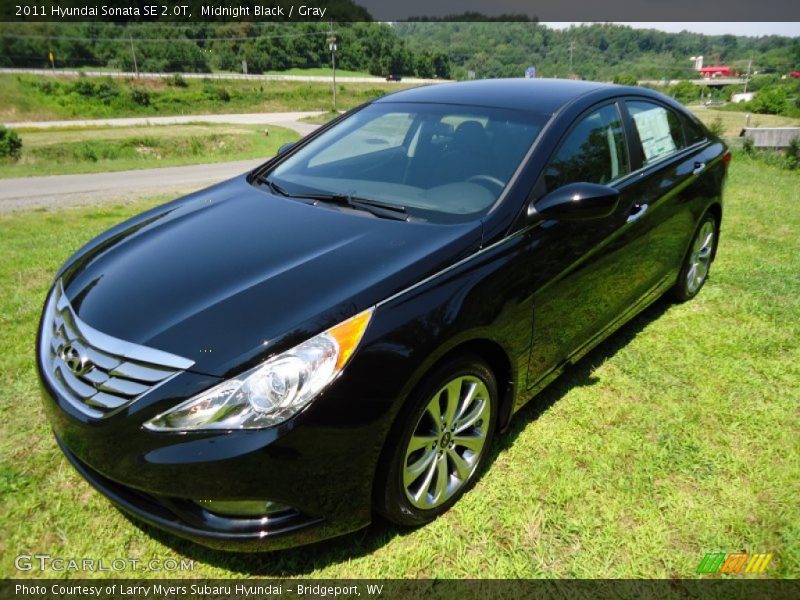 Midnight Black / Gray 2011 Hyundai Sonata SE 2.0T