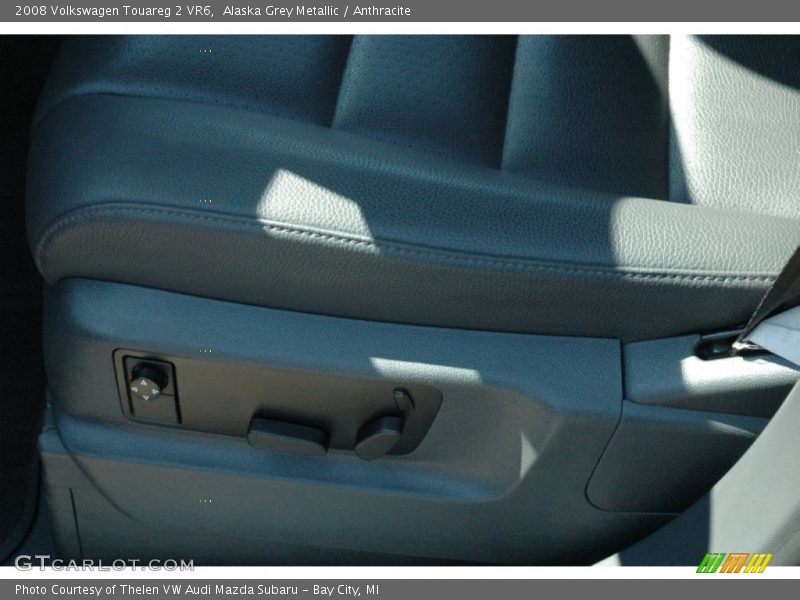 Alaska Grey Metallic / Anthracite 2008 Volkswagen Touareg 2 VR6