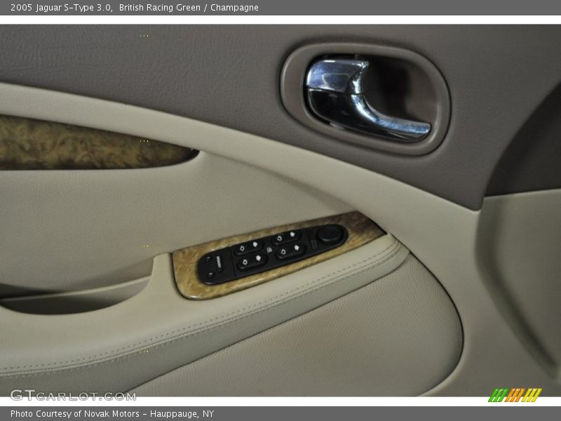 British Racing Green / Champagne 2005 Jaguar S-Type 3.0