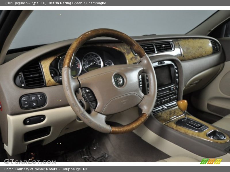 British Racing Green / Champagne 2005 Jaguar S-Type 3.0