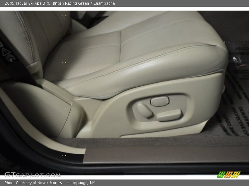 British Racing Green / Champagne 2005 Jaguar S-Type 3.0