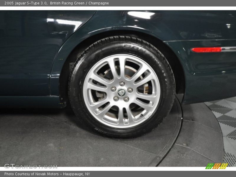 British Racing Green / Champagne 2005 Jaguar S-Type 3.0