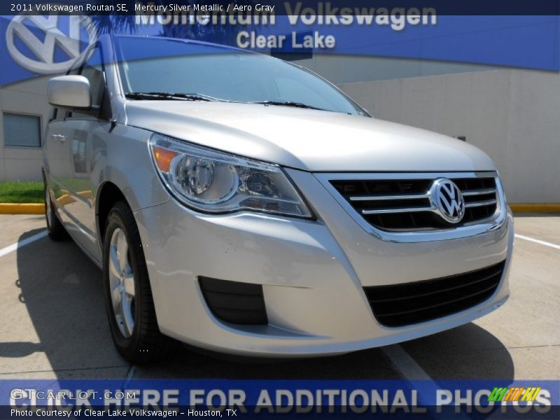 Mercury Silver Metallic / Aero Gray 2011 Volkswagen Routan SE