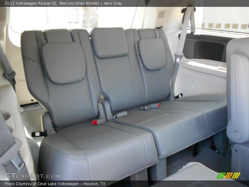 Mercury Silver Metallic / Aero Gray 2011 Volkswagen Routan SE
