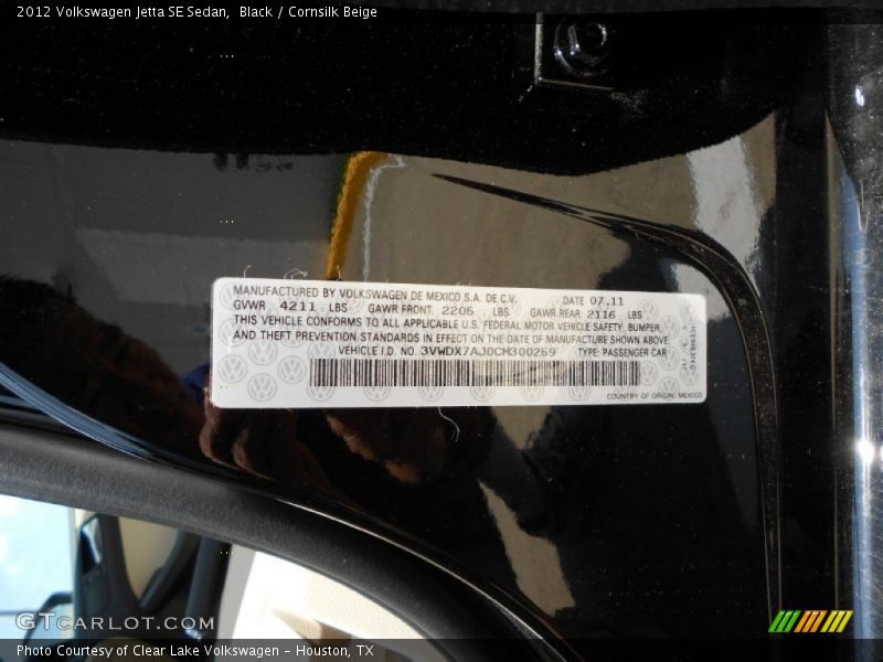 Black / Cornsilk Beige 2012 Volkswagen Jetta SE Sedan