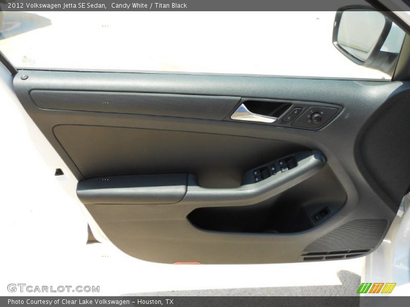 Candy White / Titan Black 2012 Volkswagen Jetta SE Sedan