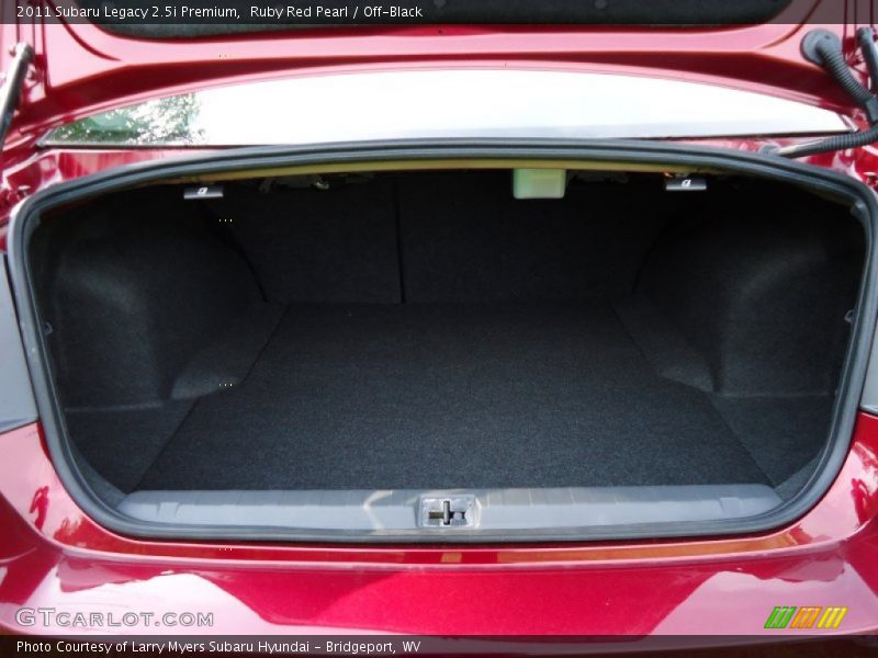  2011 Legacy 2.5i Premium Trunk
