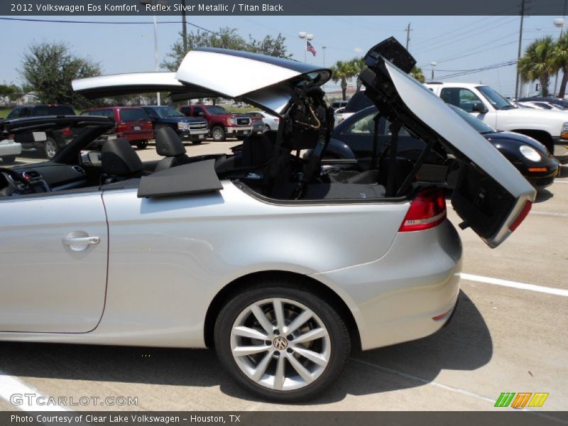 Reflex Silver Metallic / Titan Black 2012 Volkswagen Eos Komfort