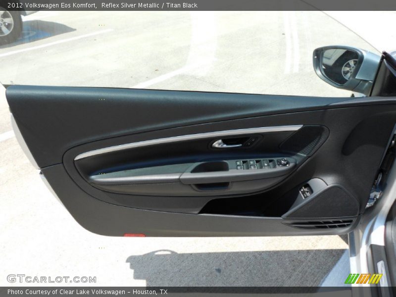 Reflex Silver Metallic / Titan Black 2012 Volkswagen Eos Komfort
