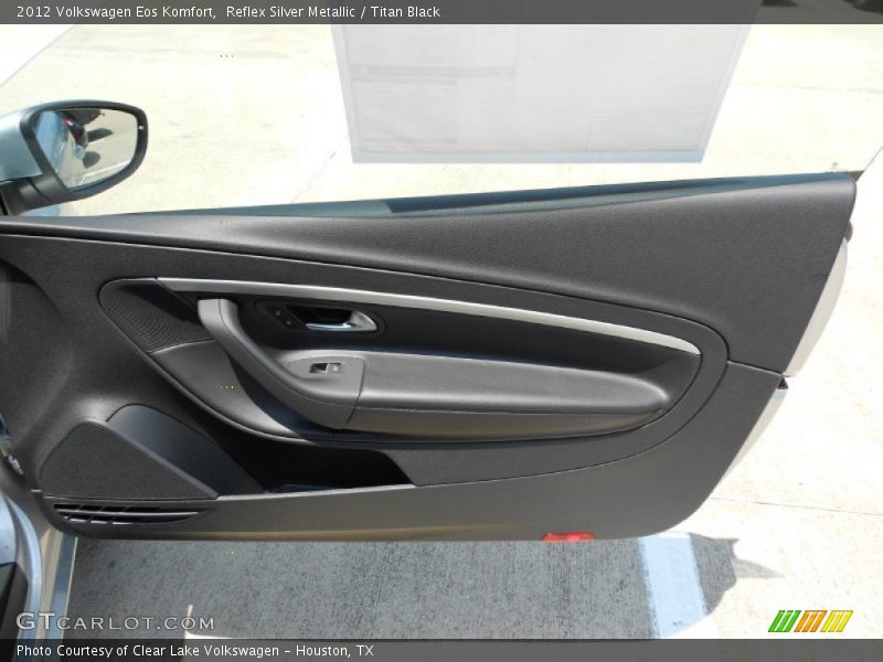 Reflex Silver Metallic / Titan Black 2012 Volkswagen Eos Komfort