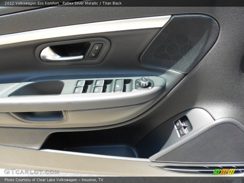 Reflex Silver Metallic / Titan Black 2012 Volkswagen Eos Komfort