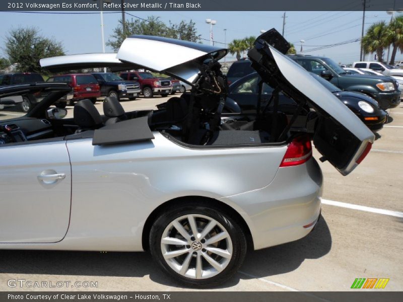 Reflex Silver Metallic / Titan Black 2012 Volkswagen Eos Komfort