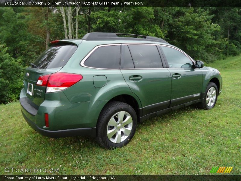Cypress Green Pearl / Warm Ivory 2011 Subaru Outback 2.5i Premium Wagon