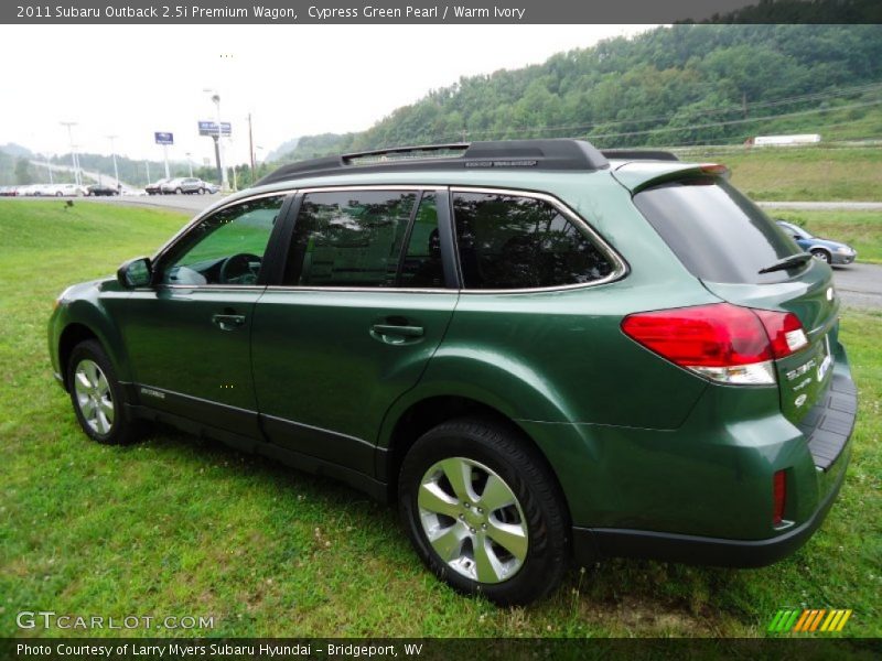 Cypress Green Pearl / Warm Ivory 2011 Subaru Outback 2.5i Premium Wagon