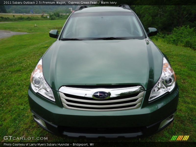 Cypress Green Pearl / Warm Ivory 2011 Subaru Outback 2.5i Premium Wagon