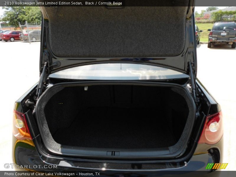 Black / Cornsilk Beige 2010 Volkswagen Jetta Limited Edition Sedan