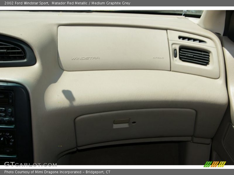 Matador Red Metallic / Medium Graphite Grey 2002 Ford Windstar Sport
