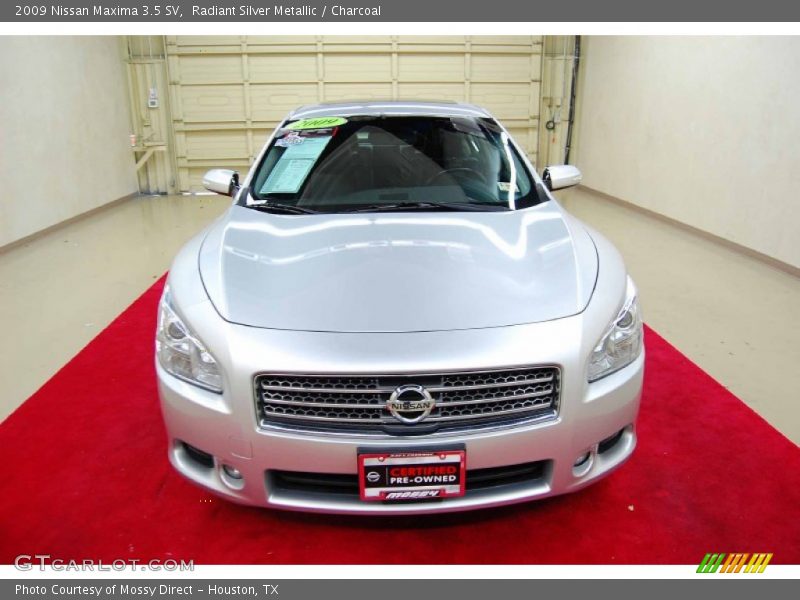 Radiant Silver Metallic / Charcoal 2009 Nissan Maxima 3.5 SV