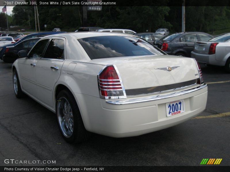 Stone White / Dark Slate Gray/Light Graystone 2007 Chrysler 300