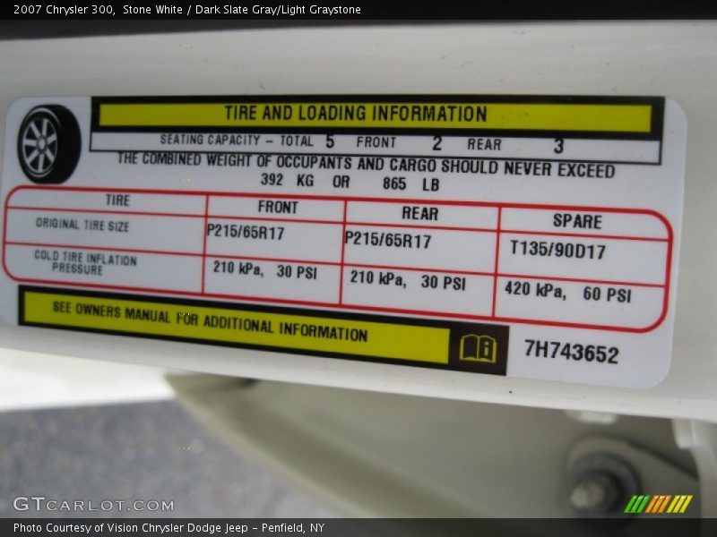 Stone White / Dark Slate Gray/Light Graystone 2007 Chrysler 300