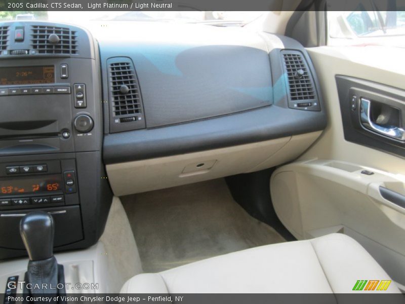 Light Platinum / Light Neutral 2005 Cadillac CTS Sedan