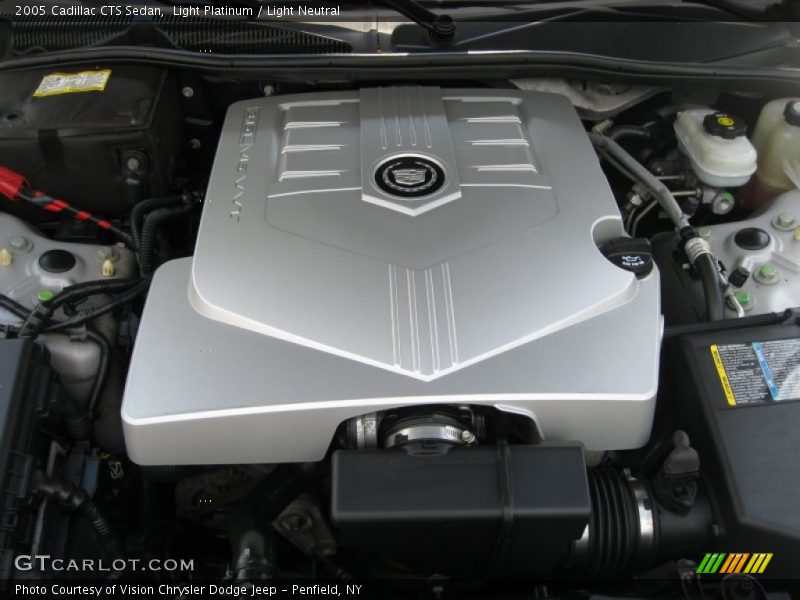 Light Platinum / Light Neutral 2005 Cadillac CTS Sedan