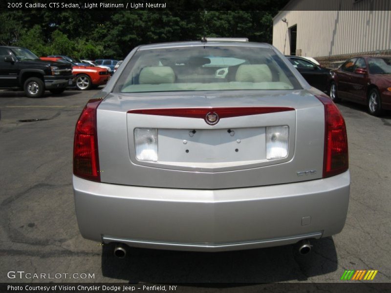 Light Platinum / Light Neutral 2005 Cadillac CTS Sedan