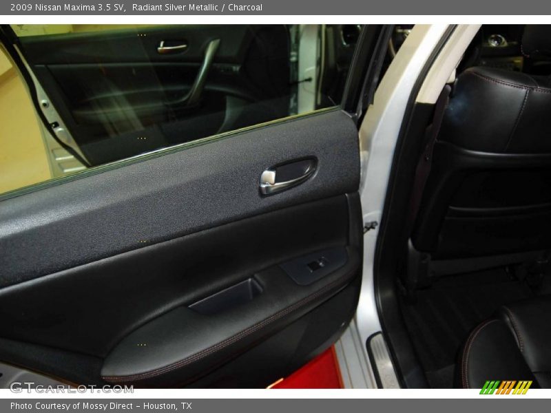 Radiant Silver Metallic / Charcoal 2009 Nissan Maxima 3.5 SV