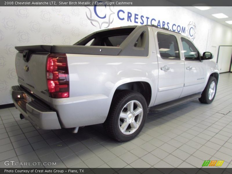 Silver Birch Metallic / Ebony/Light Cashmere 2008 Chevrolet Avalanche LTZ