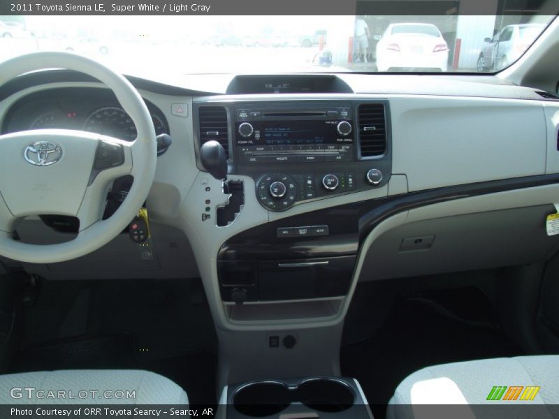 Super White / Light Gray 2011 Toyota Sienna LE