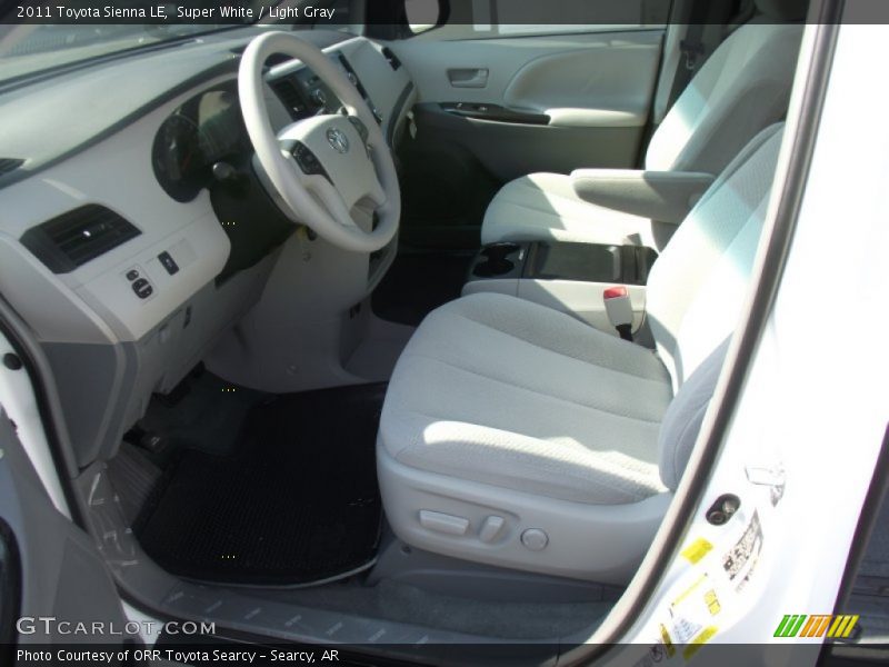 Super White / Light Gray 2011 Toyota Sienna LE