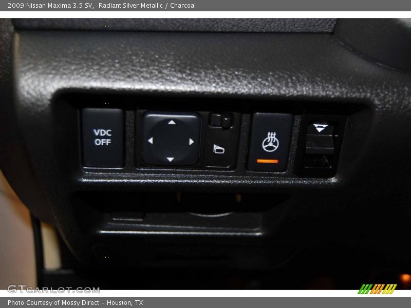 Radiant Silver Metallic / Charcoal 2009 Nissan Maxima 3.5 SV