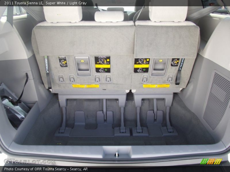 Super White / Light Gray 2011 Toyota Sienna LE