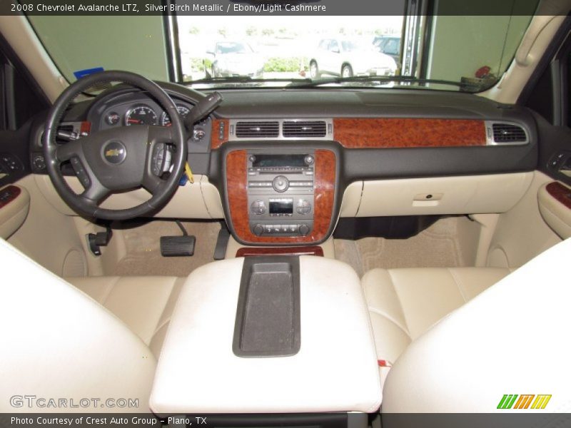 Dashboard of 2008 Avalanche LTZ